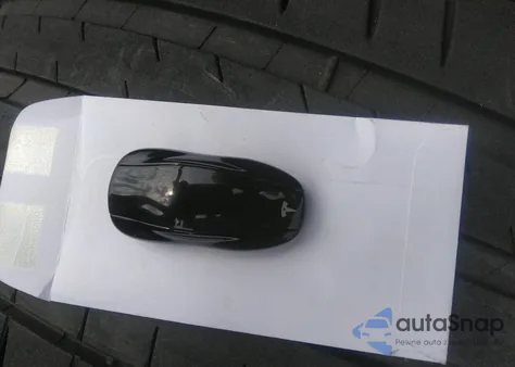 2019 Tesla Model S 100D/Long Range/P100D/Performance from USA, damaged, VIN 5YJSA1E42KF332002